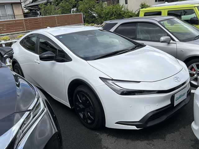 トヨタ プリウス X 岐阜県 2024(令6)年 0.1万km スーパーホワイトⅡ