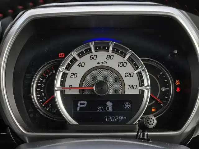 スズキ スペーシア カスタム HYBRID XS ターボ 鹿児島県 2018(平30)年 7.2万km ブリスクブルーメタリック/ブラック2トーンルーフ 純正8型ナビ/　(Bluetooth/CD/DVD)/フルセグTV/両側パワースライドドア/バックカメラ/ビルトインETC/ドライブレコーダー/クルーズコントロール/パーキングセンサー/セーフティサポート/・デュアルセンサーブレーキサポート/・後退時ブレーキサポート/・前後誤発進抑制機能/・車線逸脱警報機能/・ふらつき警報機能/・先行車発進お知らせ機能/・ハイビームアシスト/IC付ターボ/LEDヘッドランプ/本革巻きステアリング/パドルシフト/合皮/ファブリックコンビシート/運転席シートヒーター/純正15インチアルミホイール/キーレスプッシュスタートシステム/禁煙車