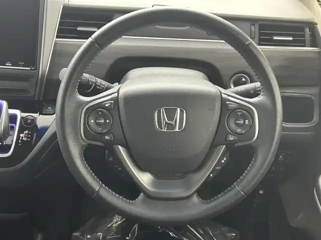 ホンダ フリード ハイブリット G ホンダセンシング 埼玉県 2019(平31)年 2.7万km プレミアムスパークルブラックパール 純正９型ナビ　フリップダウンモニター　バックカメラ　両側パワースライドドア　シートヒーター　ホンダセンシング　ＬＥＤヘッドライト　ビルトインETC　フォグランプ　スマートキー　フロアマット　禁煙車