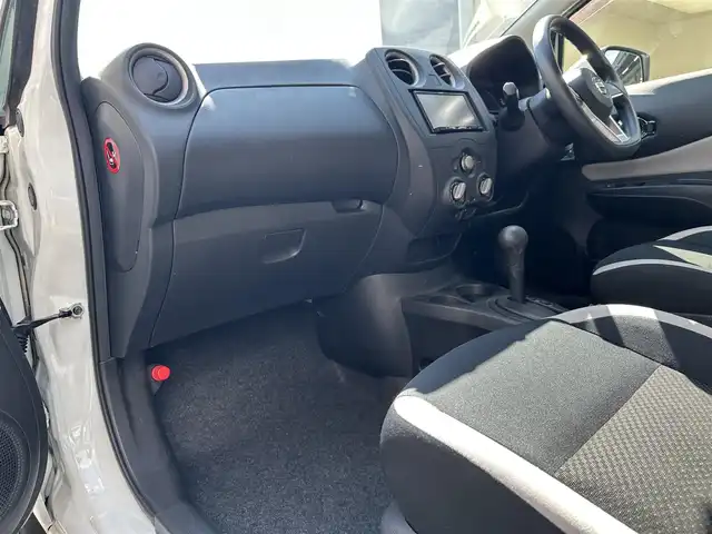 日産 ノート X 福島県 2019(平31)年 5.2万km ホワイト 社外ナビ(CD/USB)/ＥＴＣ/前後ドライブレコーダー/バックカメラ/前後コーナーセンサー/オートライト/レーンキープアシスト/衝突軽減システム/横滑り防止装置/プッシュスタート/スマートキー