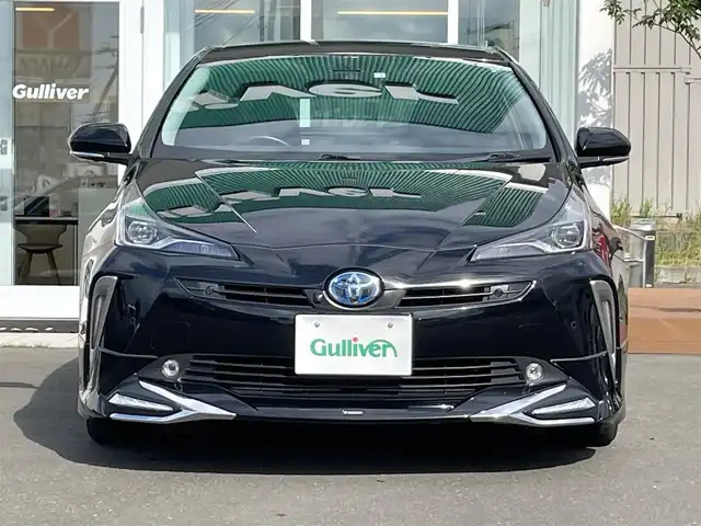 トヨタ プリウス SセーフティプラスⅡ 道央・札幌 2022(令4)年 3.2万km アティチュードブラックマイカ ・４WD/・ワンオーナー/・純正ディスプレイオーディオ/・寒冷地仕様/・アラウンドビューモニター/・モデリスタフルエアロ/・純正エンジンスターター/・ブラインドスポットモニター/・衝突被害軽減システム/・横滑り防止装置/・レーンキープアシスト/・レーダークルーズ/・オートハイビーム/・アクセサリーコンセント AC100V/・アイドリングストップ/・ドアバイザー/・ウィンカーミラー/・電動格納ミラー/・プッシュスタート/・純正フロアマット/・取扱説明書/・保証書/・スマートキー/・スペアキー