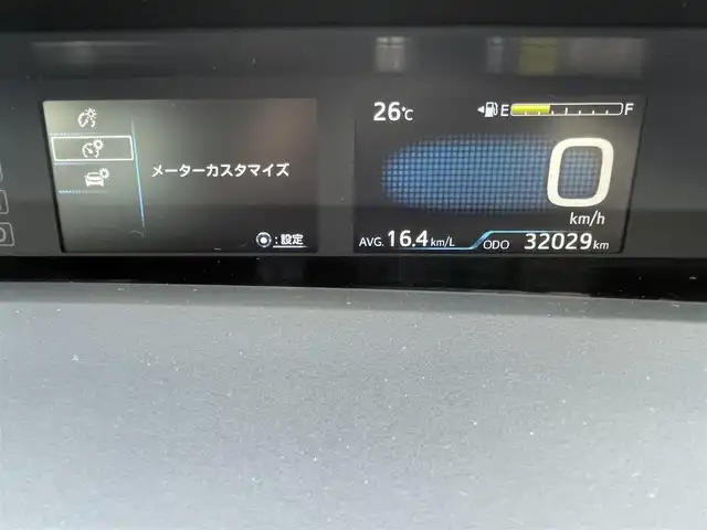 トヨタ プリウス SセーフティプラスⅡ 道央・札幌 2022(令4)年 3.2万km アティチュードブラックマイカ ・４WD/・ワンオーナー/・純正ディスプレイオーディオ/・寒冷地仕様/・アラウンドビューモニター/・モデリスタフルエアロ/・純正エンジンスターター/・ブラインドスポットモニター/・衝突被害軽減システム/・横滑り防止装置/・レーンキープアシスト/・レーダークルーズ/・オートハイビーム/・アクセサリーコンセント AC100V/・アイドリングストップ/・ドアバイザー/・ウィンカーミラー/・電動格納ミラー/・プッシュスタート/・純正フロアマット/・取扱説明書/・保証書/・スマートキー/・スペアキー