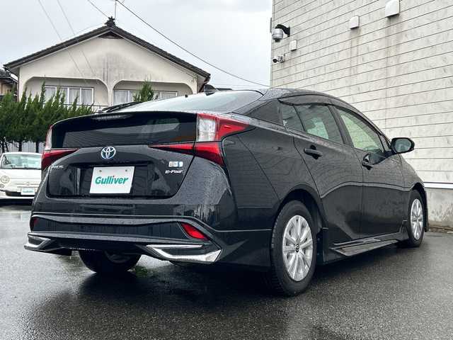 トヨタ プリウス SセーフティプラスⅡ 山形県 2022(令4)年 3.2万km アティチュードブラックマイカ 禁煙車/ワンオーナー/寒冷地仕様/4WD/純正ディスプレイオーディオ/・AM/FM/Bluetooth/レーダークルーズコントロール/レーンキープアシスト/プリクラッシュセーフティ/ブラインドスポットモニター/ロードサインアシスト/先行車発進検知/車線逸脱警報/横滑り防止装置/盗難防止装置/LEDヘッドライト/オートライト/オートハイビーム/フロントフォグランプ/全方位カメラ/モデリスタフルエアロ/純正エンジンスターター/純正フロアマット/純正ドアバイザー/保証書/取扱説明書
