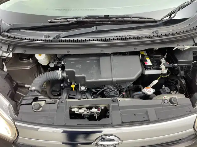 日産 デイズ X 三重県 2018(平30)年 1.2万km アッシュブラウンM 禁煙車　/純正ナビ　/アラウンドビューモニター　/エマージェンシーブレーキ　/純正前方ドライブレコーダー　/前後コーナーセンサー　/オートＡＣ　/スマートキー　/プッシュスタート　/アイドリングストップ　/ベンチシート