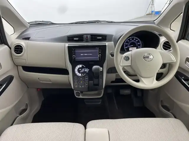 日産 デイズ X 三重県 2018(平30)年 1.2万km アッシュブラウンM 禁煙車　/純正ナビ　/アラウンドビューモニター　/エマージェンシーブレーキ　/純正前方ドライブレコーダー　/前後コーナーセンサー　/オートＡＣ　/スマートキー　/プッシュスタート　/アイドリングストップ　/ベンチシート