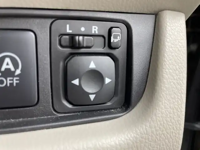 日産 デイズ X 三重県 2018(平30)年 1.2万km アッシュブラウンM 禁煙車　/純正ナビ　/アラウンドビューモニター　/エマージェンシーブレーキ　/純正前方ドライブレコーダー　/前後コーナーセンサー　/オートＡＣ　/スマートキー　/プッシュスタート　/アイドリングストップ　/ベンチシート