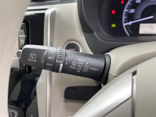 日産 デイズ X 三重県 2018(平30)年 1.2万km アッシュブラウンM 禁煙車　/純正ナビ　/アラウンドビューモニター　/エマージェンシーブレーキ　/純正前方ドライブレコーダー　/前後コーナーセンサー　/オートＡＣ　/スマートキー　/プッシュスタート　/アイドリングストップ　/ベンチシート