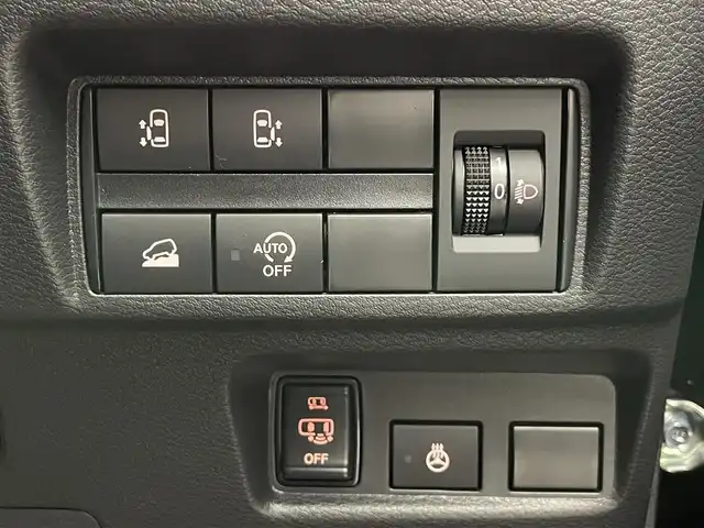 三菱 デリカミニ T プレミアム 愛知県 2025(令7)年 0.1千km アメジストブラック T　PREMIUM　/9型ディスプレイオーディオ（121330）　/サイドデカール（33440）/届出済未使用車　純正９型ＤＡ　デジイン　マイパイロット　ハンズフリーパワスラ　全方位カメラ　シートヒーター　ｅ－アシスト　衝突軽減　追従クルコン　ダウンヒルアシスト　ＬＥＤオートライト　パドルシフト　ルーフレール　オートハイビーム　レーンキープ　後退出庫サポート　黒ハーフレザー　アイドリングストップ　純正AW　カーテンエアバッグ　プッシュスタート　スマートキー　デジタルインナーミラー　カープレイ対応　AppleCarPlay AndroidAuto