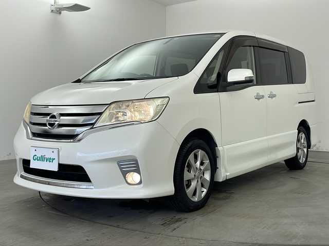日産 セレナ ハイウェイスター Vセレクション 兵庫県 2012(平24)年 6.4万km ブリリアントホワイトパール ・ワンオーナー車/・純正ナビ(CD/DVD/SD/HDD/BT)/・フルセグTV/・バックカメラ/・クルーズコントロール/・両側パワースライドドア/・革巻きステアリング/・アイドリングストップ/・フォグライト/・スマートキー/・スペアキー1本/・左右シートバックテーブル/・リアドアサンシェード/・ウィンカー付きドアミラー/・純正アルミホイール/・社外フロアマット