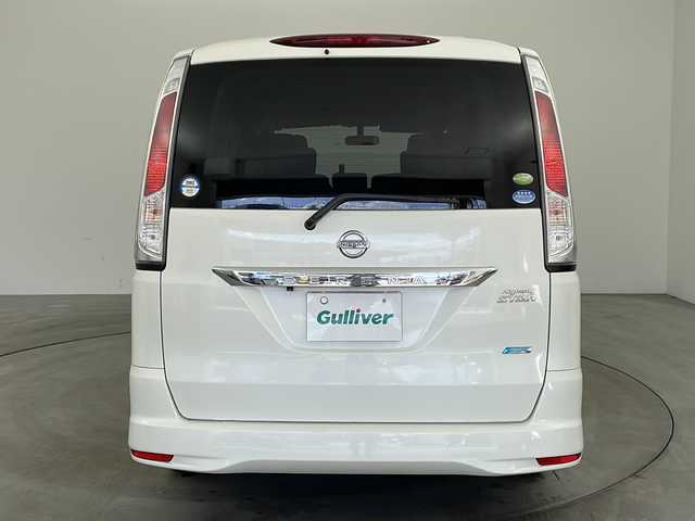 日産 セレナ ハイウェイスター Vセレクション 兵庫県 2012(平24)年 6.4万km ブリリアントホワイトパール ・ワンオーナー車/・純正ナビ(CD/DVD/SD/HDD/BT)/・フルセグTV/・バックカメラ/・クルーズコントロール/・両側パワースライドドア/・革巻きステアリング/・アイドリングストップ/・フォグライト/・スマートキー/・スペアキー1本/・左右シートバックテーブル/・リアドアサンシェード/・ウィンカー付きドアミラー/・純正アルミホイール/・社外フロアマット