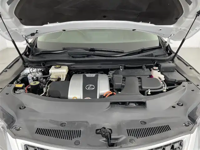 レクサス ＲＸ 450h バージョンL 群馬県 2021(令3)年 3.3万km ソニッククォーツ TRDエアロ/ムーンルーフ/＝＝＝＝＝/純正１２．３インチメーカーナビ/・CD/DVD/BD/SD（MSV）/USB/Bluetooth/Miracast/フルセグTV/パノラミックビューモニター/置くだけ充電/レクサスセーフティシステム+/黒本革シート/パワーシート/ポジションメモリー/シートヒーター/シートベンチレーション/ステアリングヒーター/パワーバックドア/追従クルーズコントロール/三眼LEDヘッドライト/オートライト/AHB/Fフォグ/シーケンシャルターンランプ/BSM/ヘッドアップディスプレイ/前後ドライブレコーダー/ビルトインETC２．０/自動防眩ミラー/AC１００V１５００Wアクセサリーコンセント/後席シートヒーター/電動リクライニング/トノカバー/F/Rクリアランスソナー/ITS Connect
