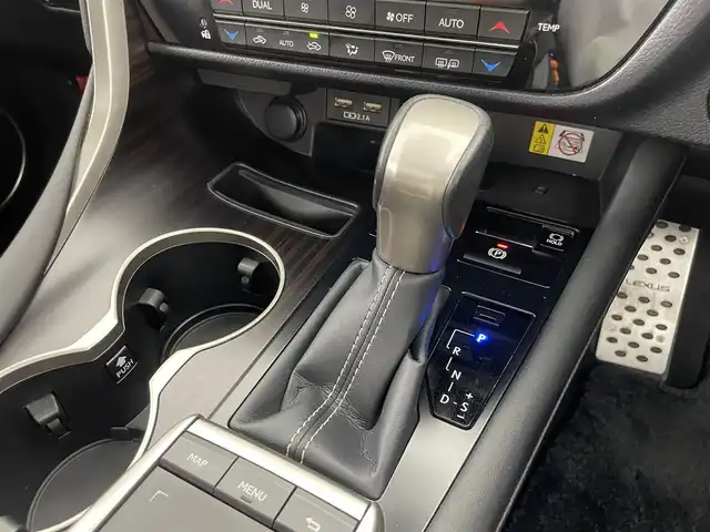 レクサス ＲＸ 450h バージョンL 群馬県 2021(令3)年 3.3万km ソニッククォーツ TRDエアロ/ムーンルーフ/＝＝＝＝＝/純正１２．３インチメーカーナビ/・CD/DVD/BD/SD（MSV）/USB/Bluetooth/Miracast/フルセグTV/パノラミックビューモニター/置くだけ充電/レクサスセーフティシステム+/黒本革シート/パワーシート/ポジションメモリー/シートヒーター/シートベンチレーション/ステアリングヒーター/パワーバックドア/追従クルーズコントロール/三眼LEDヘッドライト/オートライト/AHB/Fフォグ/シーケンシャルターンランプ/BSM/ヘッドアップディスプレイ/前後ドライブレコーダー/ビルトインETC２．０/自動防眩ミラー/AC１００V１５００Wアクセサリーコンセント/後席シートヒーター/電動リクライニング/トノカバー/F/Rクリアランスソナー/ITS Connect
