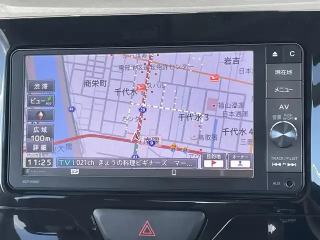 ダイハツ タント X ターボ SAⅡ 鳥取県 2016(平28)年 9.1万km パールホワイトⅢ (株)IDOMが運営する【じしゃロン鳥取店】の自社ローン専用車両になります。こちらは現金またはオートローンご利用時の価格です。自社ローンご希望の方は別途その旨お申付け下さい/純正ナビ（NSZP-W66DE）/CD/DVD/フルセグTV/Bluetooth接続/バックカメラ/ETC/ステアリングリモコン/純正フロアマット/社外フリップダウンモニター/衝突軽減被害システム/片側パワースライドドア/プッシュスタート/スマートキー/ドアバイザー/オートライト/オートエアコン/フォグランプ/横滑り防止装置/電動格納ミラー/取扱説明書