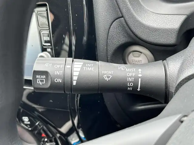 日産 ノート e－パワー X 島根県 2016(平28)年 6.4万km ダークメタルグレー 登録時走行距離63808km/純正ナビ(CD・DVD・AM・FM)/パワーステアリング/パワーウィンドウ/スマートキー(スペアキー×1)/純正フロアマット/ドアバイザー/ウィンカーミラー/レーンキープアシスト/横滑り防止装置/衝突被害軽減ブレーキ/オートライト/LEDヘッドライト/運転席・助手席エアバッグ/取扱説明書/禁煙車