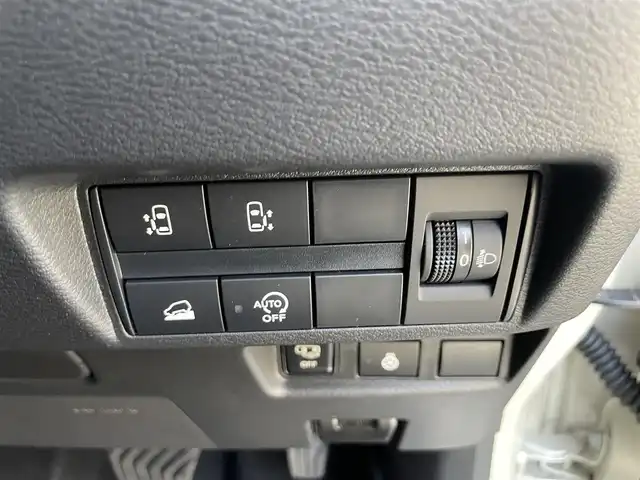 三菱 デリカミニ T プレミアム 滋賀県 2025(令7)年 0.1千km アイボリー 未使用車/純正9型ディスプレイオーディオ/Bluetooth/AppleCarPlay/AndoroidAuto/全方位カメラ/両側電動スライド/ハーフレザー/４WD/MI-PILOT/レーンキープ/クリアランスソナー/LEDヘッドライト/オートライト/オートハイビーム/シートヒーター（D/N）/ステアリングヒーター/ヒルディセントコントロール/電動パーキングブレーキ/オートブレーキホールド/DiM/パドルシフト/プッシュスタート/スマートキー/ステアリングリモコン/衝突軽減