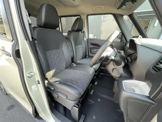 三菱 デリカミニ T プレミアム 滋賀県 2025(令7)年 0.1千km アイボリー 未使用車/純正9型ディスプレイオーディオ/Bluetooth/AppleCarPlay/AndoroidAuto/全方位カメラ/両側電動スライド/ハーフレザー/４WD/MI-PILOT/レーンキープ/クリアランスソナー/LEDヘッドライト/オートライト/オートハイビーム/シートヒーター（D/N）/ステアリングヒーター/ヒルディセントコントロール/電動パーキングブレーキ/オートブレーキホールド/DiM/パドルシフト/プッシュスタート/スマートキー/ステアリングリモコン/衝突軽減