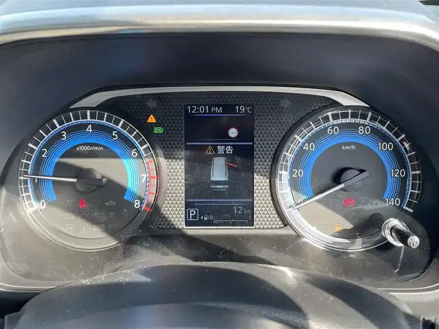 三菱 デリカミニ T プレミアム 滋賀県 2025(令7)年 0.1千km アイボリー 未使用車/純正9型ディスプレイオーディオ/Bluetooth/AppleCarPlay/AndoroidAuto/全方位カメラ/両側電動スライド/ハーフレザー/４WD/MI-PILOT/レーンキープ/クリアランスソナー/LEDヘッドライト/オートライト/オートハイビーム/シートヒーター（D/N）/ステアリングヒーター/ヒルディセントコントロール/電動パーキングブレーキ/オートブレーキホールド/DiM/パドルシフト/プッシュスタート/スマートキー/ステアリングリモコン/衝突軽減