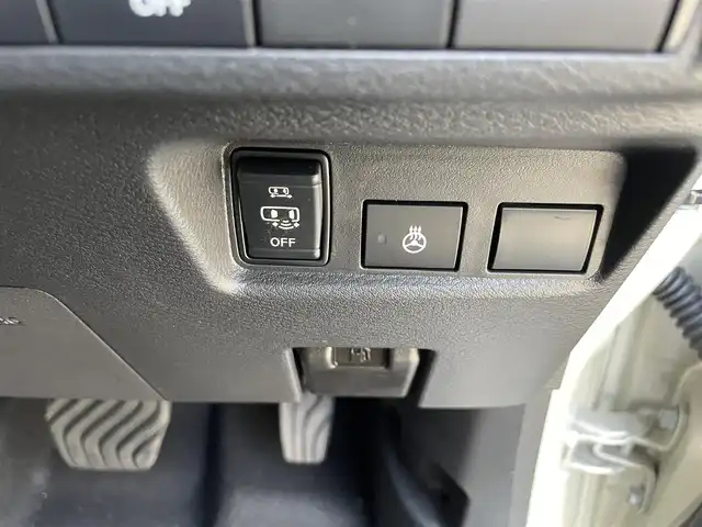 三菱 デリカミニ T プレミアム 滋賀県 2025(令7)年 0.1千km アイボリー 未使用車/純正9型ディスプレイオーディオ/Bluetooth/AppleCarPlay/AndoroidAuto/全方位カメラ/両側電動スライド/ハーフレザー/４WD/MI-PILOT/レーンキープ/クリアランスソナー/LEDヘッドライト/オートライト/オートハイビーム/シートヒーター（D/N）/ステアリングヒーター/ヒルディセントコントロール/電動パーキングブレーキ/オートブレーキホールド/DiM/パドルシフト/プッシュスタート/スマートキー/ステアリングリモコン/衝突軽減