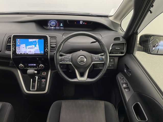 日産 セレナ ハイウェイスター Vセレクション 大分県 2017(平29)年 9.2万km アズライトブルー プロパイロット/両側パワースライドドア/純正ナビ　/Ｂｌｕｅｔｏｏｔｈ/フルセグＴＶ/ＦＭ／ＡＭ/ＣＤ　/ドライブレコーダー/電子パーキングブレーキ　/衝突被害軽減ブレーキシステム/オートライト　/ＥＴＣ