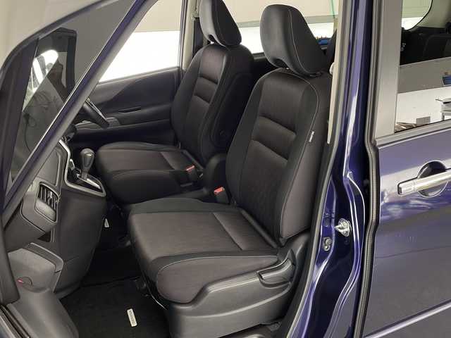 日産 セレナ ハイウェイスター Vセレクション 大分県 2017(平29)年 9.2万km アズライトブルー プロパイロット/両側パワースライドドア/純正ナビ　/Ｂｌｕｅｔｏｏｔｈ/フルセグＴＶ/ＦＭ／ＡＭ/ＣＤ　/ドライブレコーダー/電子パーキングブレーキ　/衝突被害軽減ブレーキシステム/オートライト　/ＥＴＣ