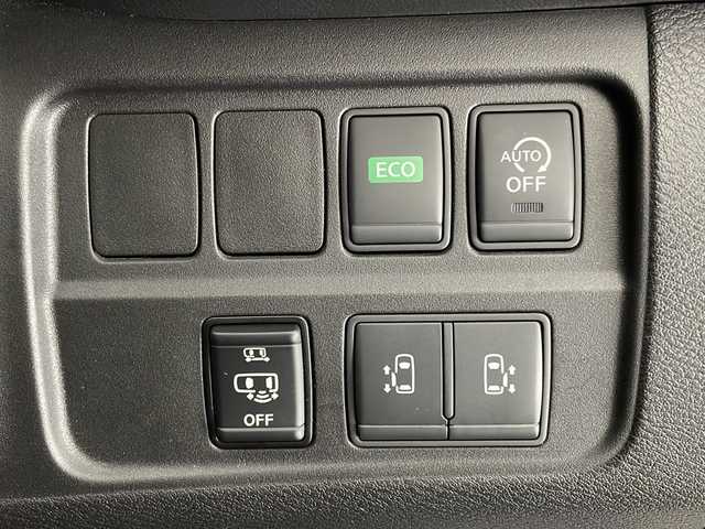 日産 セレナ ハイウェイスター Vセレクション 大分県 2017(平29)年 9.2万km アズライトブルー プロパイロット/両側パワースライドドア/純正ナビ　/Ｂｌｕｅｔｏｏｔｈ/フルセグＴＶ/ＦＭ／ＡＭ/ＣＤ　/ドライブレコーダー/電子パーキングブレーキ　/衝突被害軽減ブレーキシステム/オートライト　/ＥＴＣ