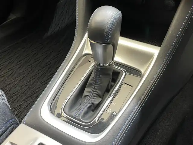 スバル レヴォーグ 1．6GT－S アイサイト 岩手県 2015(平27)年 8.6万km クリスタルホワイトP ４WD/サンルーフ/ビルシュタインダンパー/アイサイトVer.3/アドバンスドセイフティパッケージ/プリクラッシュブレーキ/全車速追従機能付きクルーズコントロール/アクティブレーンキープ/AT誤発進抑制制御/先行車発進告知/リヤビークルディテクション/ハイビームアシスト/横滑り防止装置/アイドリングストップ/パドルシフト/前席パワーシート/純正ナビ/フルセグTV/サイド・バックカメラ/ドライブレコーダー/ETC/LEDヘッドライト/フロント・リヤフォグランプ/純正18インチアルミホイール