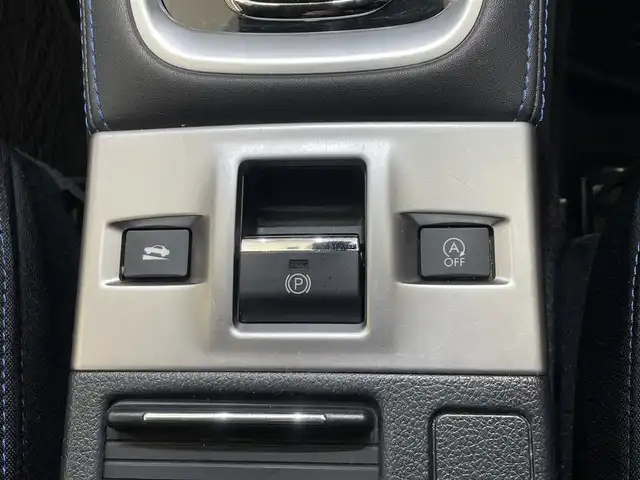 スバル レヴォーグ 1．6GT－S アイサイト 岩手県 2015(平27)年 8.6万km クリスタルホワイトP ４WD/サンルーフ/ビルシュタインダンパー/アイサイトVer.3/アドバンスドセイフティパッケージ/プリクラッシュブレーキ/全車速追従機能付きクルーズコントロール/アクティブレーンキープ/AT誤発進抑制制御/先行車発進告知/リヤビークルディテクション/ハイビームアシスト/横滑り防止装置/アイドリングストップ/パドルシフト/前席パワーシート/純正ナビ/フルセグTV/サイド・バックカメラ/ドライブレコーダー/ETC/LEDヘッドライト/フロント・リヤフォグランプ/純正18インチアルミホイール