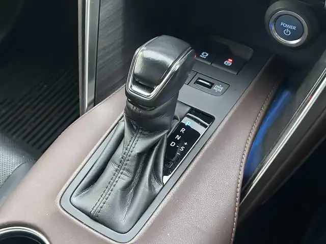 トヨタ ハリアー ハイブリッド Z レザーパッケージ 道南・函館 2020(令2)年 7.3万km プレシャスブラックパール /フルセグＴＶ//全周囲カメラ//パノラマルーフ//寒冷地仕様//ＪＢＬサウンド//ドライブレコーダー//デジタルインナーミラー//クルーズコントロール//レーンキープアシスト//パワーバックドア//シートヒーター//ベンチレーション//ＥＴＣ