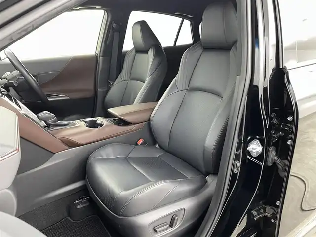 トヨタ ハリアー Z レザーパッケージ 福島県 2020(令2)年 3.9万km ブラック トヨタセーフティセンス/・衝突被害軽減システム/・プロアクティブドライビング/・クリアランスソナー/・ロードサイン/・先行車発進お知らせ機能/・ブラインドスポットモニター/純正12.3インチディスプレイオーディオ/・フルセグ/TV/BT/USB/AUX/SD/AM/FM/全方位カメラ/ACC/LEDオートライト/・フォグランプ/・オートハイビーム/レザーシート/・パワーシート/・シートヒーター/・エアーシート/・シートメモリー/純正アルミホイール付きサマータイヤ/革ステアリング/・ステアリングリモコン/ヘッドアップディスプレイ/・デジタルインナーミラー/・パワーゲート/電子パーキング/・ブレーキホールド/電動格納ミラー/・ウィンカーミラー/・オートミラー/アイドリングストップ/ATモード付MT/ETC2.0/ドラレコ/ドアバイザー/純正フロアマット/プッシュスタート/・スマートキー