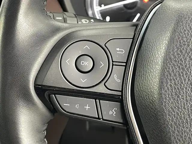 トヨタ ハリアー Z レザーパッケージ 福島県 2020(令2)年 3.9万km ブラック トヨタセーフティセンス/・衝突被害軽減システム/・プロアクティブドライビング/・クリアランスソナー/・ロードサイン/・先行車発進お知らせ機能/・ブラインドスポットモニター/純正12.3インチディスプレイオーディオ/・フルセグ/TV/BT/USB/AUX/SD/AM/FM/全方位カメラ/ACC/LEDオートライト/・フォグランプ/・オートハイビーム/レザーシート/・パワーシート/・シートヒーター/・エアーシート/・シートメモリー/純正アルミホイール付きサマータイヤ/革ステアリング/・ステアリングリモコン/ヘッドアップディスプレイ/・デジタルインナーミラー/・パワーゲート/電子パーキング/・ブレーキホールド/電動格納ミラー/・ウィンカーミラー/・オートミラー/アイドリングストップ/ATモード付MT/ETC2.0/ドラレコ/ドアバイザー/純正フロアマット/プッシュスタート/・スマートキー