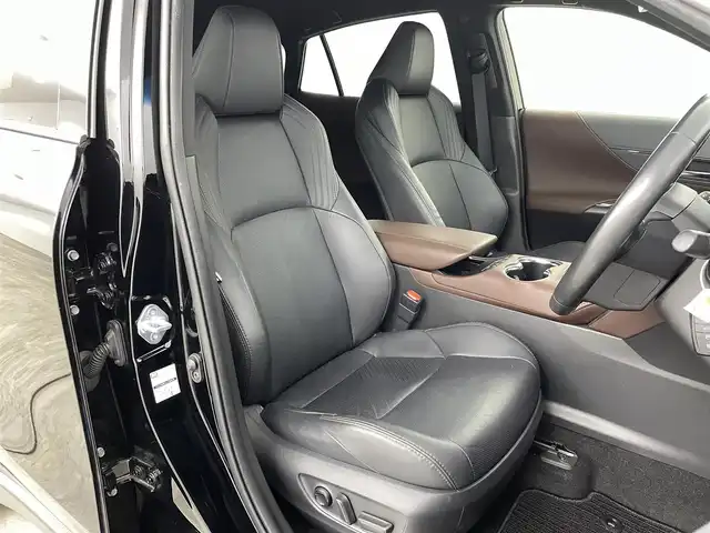 トヨタ ハリアー Z レザーパッケージ 福島県 2020(令2)年 3.9万km ブラック トヨタセーフティセンス/・衝突被害軽減システム/・プロアクティブドライビング/・クリアランスソナー/・ロードサイン/・先行車発進お知らせ機能/・ブラインドスポットモニター/純正12.3インチディスプレイオーディオ/・フルセグ/TV/BT/USB/AUX/SD/AM/FM/全方位カメラ/ACC/LEDオートライト/・フォグランプ/・オートハイビーム/レザーシート/・パワーシート/・シートヒーター/・エアーシート/・シートメモリー/純正アルミホイール付きサマータイヤ/革ステアリング/・ステアリングリモコン/ヘッドアップディスプレイ/・デジタルインナーミラー/・パワーゲート/電子パーキング/・ブレーキホールド/電動格納ミラー/・ウィンカーミラー/・オートミラー/アイドリングストップ/ATモード付MT/ETC2.0/ドラレコ/ドアバイザー/純正フロアマット/プッシュスタート/・スマートキー