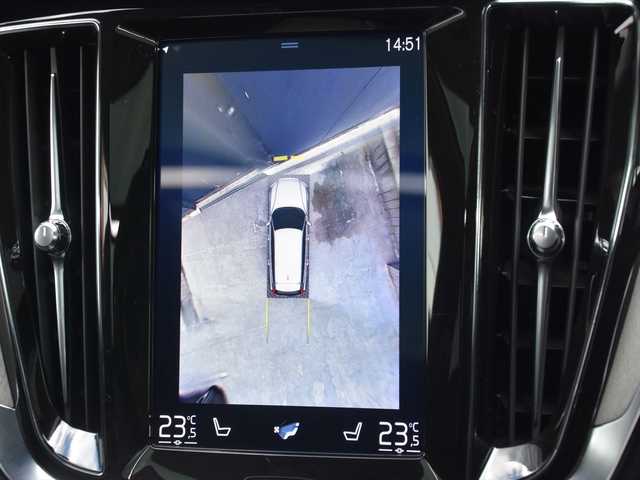 ボルボ Ｖ６０ T5 インスクリプション 和歌山県 2018(平30)年 4.4万km 赤 パノラマSR /黒革 /HUD /CarPlay /ACC /ナビ /TV /360度カメラ/オートテールゲート /harman/kardon /前後ドラレコ /マッサージシート /ベンチレーション /シートヒーター /BSM/LKA /CTA /パークアシスト /純18incAW /LED /ETC/スペアキー