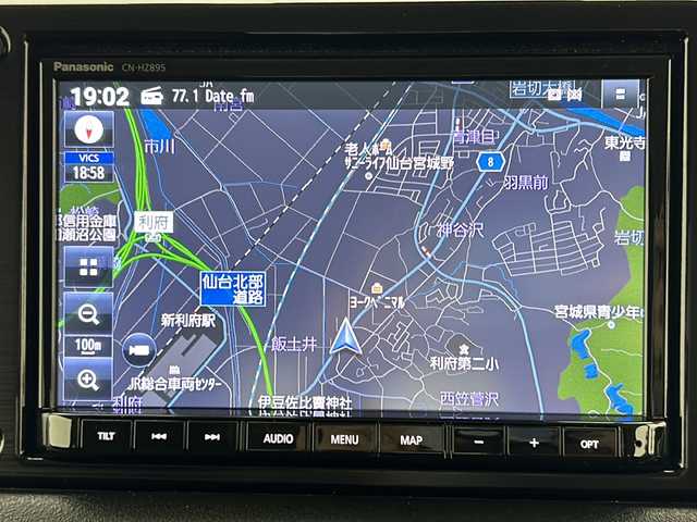 スズキ ジムニー XC 宮城県 2024(令6)年 0.7万km シフォンアイボリーM 4WD/純正ナビ/(AM/FM/BT/TV/iPod/SD/USB/CD/DVD)/バックカメラ/ビルトインETC/前後ドライブレコーダー/クルーズコントロール/ダウンヒルアシストコントロール/プッシュスタート/スマートキー/スペアキー/オートライト/オートマチックハイビーム/LEDヘッドライト/フォグランプ/ヘッドライトウォッシャー/ヘッドライトレベライザー/純正16インチアルミホイール/社外フロアマット