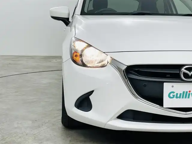 マツダ デミオ 13S 福島県 2018(平30)年 3.9万km アークティックホワイト スマートシティ－ブレーキサポート/・車線逸脱警報システム/・パーキングセンサー/・ブラインドスポットモニター/純正ナビ/・BT/USB/AM/FM/ETC/ステアリングリモコン/アイドリングストップ/USB入力端子/純正フロアマット/プッシュスタート/・リモコンキー
