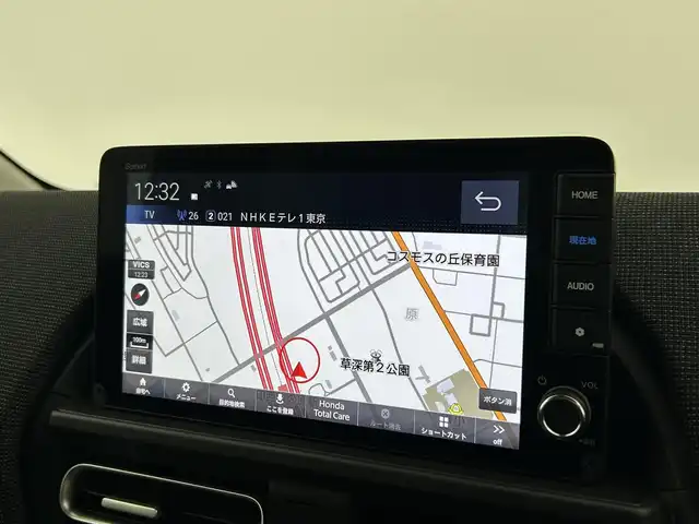 ホンダ フリード ハイブリット e:HEV AIR EX 千葉県 2025(令7)年 0.1千km プラチナホワイトパール 登録済未使用車/純正9インチコネクトナビ/・LXM-242ZFNi/・BT/ACP/AA/フルセグ/Honda SENSING/・衝突軽減ブレーキ（CMBS）/・先行車発進お知らせ機能/・歩行者事故低減ステアリング/・路外逸脱抑制機能/・標識認識機能/・渋滞追従機能付アダプティブクルーズコントロール（ACC）/・車線維持支援システム（LKAS）/・トラフィックジャムアシスト（渋滞運転支援機能）/・ブラインドスポットインフォメーション/・誤発進抑制機能/・後方誤発進抑制機能/・近距離衝突軽減ブレーキ/・急アクセル抑制機能/・パーキングセンサーシステム/・オートハイビーム/両側パワースライドドア/バックカメラ/前席シートヒーター/リアクーラー/2列目キャプテンシート(両側アームレスト付)/コーナーセンサー/スマートキー/スペアキー/純正15インチアルミホイール/取説・保証書/LEDヘッドライト/オートライト/コーナーセンサー/スマートキー/スペアキー/純正15インチアルミホイール/取説・保証書