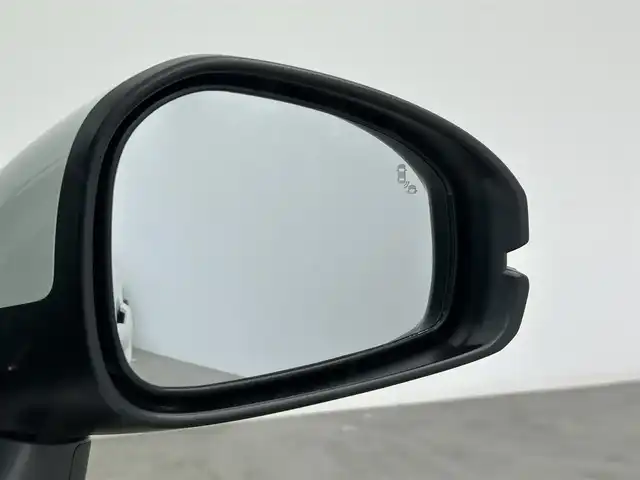 ホンダ フリード ハイブリット e:HEV AIR EX 千葉県 2025(令7)年 0.1千km プラチナホワイトパール 登録済未使用車/純正9インチコネクトナビ/・LXM-242ZFNi/・BT/ACP/AA/フルセグ/Honda SENSING/・衝突軽減ブレーキ（CMBS）/・先行車発進お知らせ機能/・歩行者事故低減ステアリング/・路外逸脱抑制機能/・標識認識機能/・渋滞追従機能付アダプティブクルーズコントロール（ACC）/・車線維持支援システム（LKAS）/・トラフィックジャムアシスト（渋滞運転支援機能）/・ブラインドスポットインフォメーション/・誤発進抑制機能/・後方誤発進抑制機能/・近距離衝突軽減ブレーキ/・急アクセル抑制機能/・パーキングセンサーシステム/・オートハイビーム/両側パワースライドドア/バックカメラ/前席シートヒーター/リアクーラー/2列目キャプテンシート(両側アームレスト付)/コーナーセンサー/スマートキー/スペアキー/純正15インチアルミホイール/取説・保証書/LEDヘッドライト/オートライト/コーナーセンサー/スマートキー/スペアキー/純正15インチアルミホイール/取説・保証書