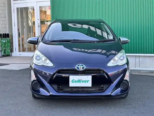 トヨタ アクア S 宮城県 2015(平27)年 9.9万km ダークバイオレットマイカメタリック 社外メモリナビ（MDV-L500）/・CD/DVD/・Bluetooth/・フルセグTV/バックカメラ/ETC/スマートキー＆プッシュスタート/スペアキー1本/電動格納ミラー/純正フロアマット/ドアバイザー/Wエアバッグ