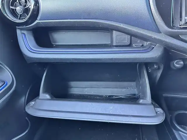 トヨタ アクア S 宮城県 2015(平27)年 9.9万km ダークバイオレットマイカメタリック 社外メモリナビ（MDV-L500）/・CD/DVD/・Bluetooth/・フルセグTV/バックカメラ/ETC/スマートキー＆プッシュスタート/スペアキー1本/電動格納ミラー/純正フロアマット/ドアバイザー/Wエアバッグ