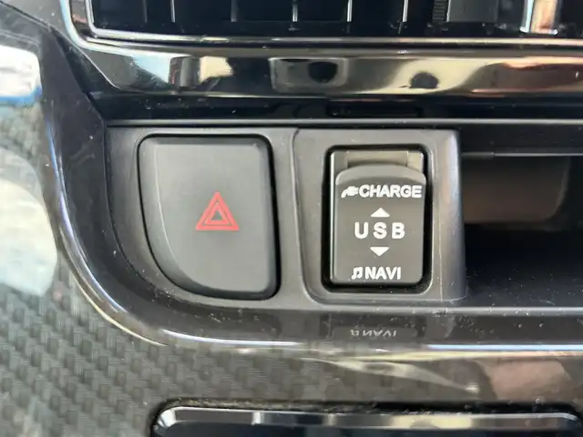 ダイハツ ムーヴ カスタム X LTDⅡ SAⅢ 富山県 2018(平30)年 4.3万km ファイアークォーツレッドM ワンオーナー/4WD/純正SDナビ(NMZK-W68D)/(AM/FM/CD/DVD/USB/ipod)/Bluetooth/カメラ(全方位、バック）/フルセグTV/衝突軽減システム/コーナーセンサー/レーンキープアシスト/オートマチックハイビーム/横滑り防止装置/盗難防止装置/シートヒーター　運転席/ベンチシート/ドアバイザー/純正AW/LEDライト/フォグランプ/取扱説明書/保証書