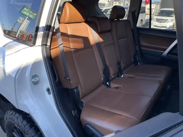 トヨタ ランドクルーザー プラド TX-L 70thアニバーサリーLTD 群馬県 2021(令3)年 5万km ホワイトパールクリスタルシャイン 純正９インチナビ　/フルセグ・ＨＤＭＩ・Ｂｌｕｅｔｏｏｔｈ　/フロント・バックカメラ　/ホワイトレタータイヤ　/前後ドライブレコーダー　/スマートキー２本　/シートエアコン　/茶革　/衝突軽減ブレーキ　/レーンアシスト