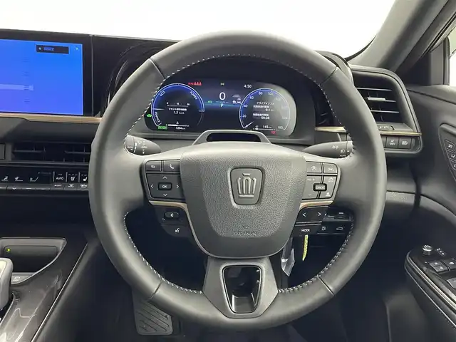 トヨタ クラウン クロスオーバー Z 埼玉県 2024(令6)年 0.2万km グレー 純正１２．３インチディスプレイオーディオ　パノラミックビューモニター　ＢＳＭ　ＨＵＤ　ビルトインＥＴＣ２．０　メモリシート　シートヒーター　ベンチレーション　レーダークルーズコントロール　ＬＥＤライト