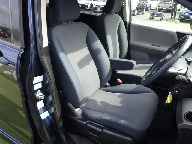 ホンダ フリード Gエアロ Lパッケージ 千葉県 2015(平27)年 6.6万km プレミアムナイトブルーパール 左パワースライドドア/右イージークローザードア/純正HDDナビ/地デジTV/【DVD/CD再生機能】/バックカメラ/ETC/HID/純正15インチアルミホイル/キーレス