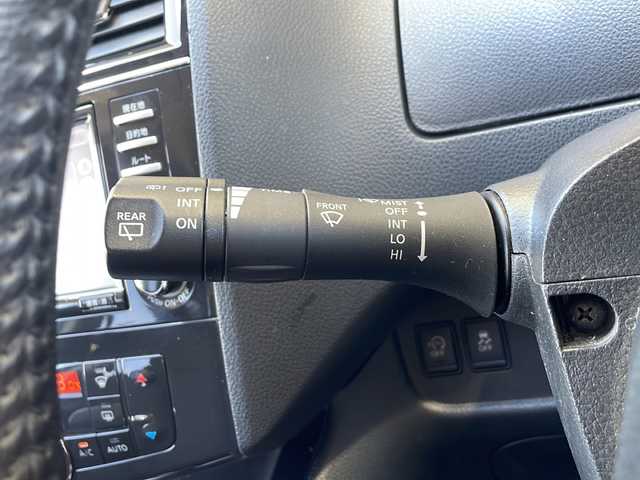 日産 セレナ ハイウェイスター 静岡県 2011(平23)年 12.9万km ダークグレー/ブルーイッシュシルバーM 純正ナビ/・CD/・DVD/・フルセグTV/・Bluetooth/主要装備/・バックカメラ/・クルーズコントロール/・ドライブレコーダー/・後部座席モニター/・100V充電/・ガラスルーフ/・純正アルミホイール/・オートライト/・両側パワースライドドア/・チップアップシート/・スマートキー/・スペアキー