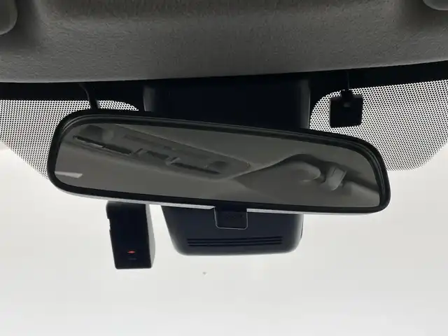 トヨタ アクア G 埼玉県 2021(令3)年 1.5万km プラチナホワイトパールマイカ 純正１０．５インチナビ　パノラミックビューモニター　ＢＳＭ　ドライブレコーダー　トヨタセーフティセンス　ビルトインＥＴＣ　ＡＣ１００Ｖ　レーダークルーズコントロール　オートライト　ＬＥＤライト