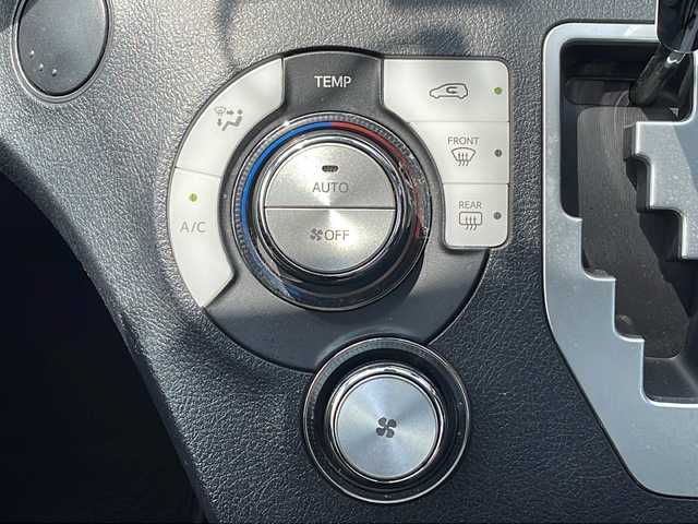 トヨタ シエンタ ファンベースG 三重県 2019(平31)年 4.1万km ホワイトパールクリスタルシャイン 純正9型ナビ/フルセグTV/全周囲カメラ/前後コーナーセンサー/両側パワースライドドア/セーフティセンス/レーンキープアシスト/オートハイビーム/社外360°ドライブレコーダー/ステアリングリモコン/革巻きステアリング/レーダー探知機/電動格納ミラー/禁煙車