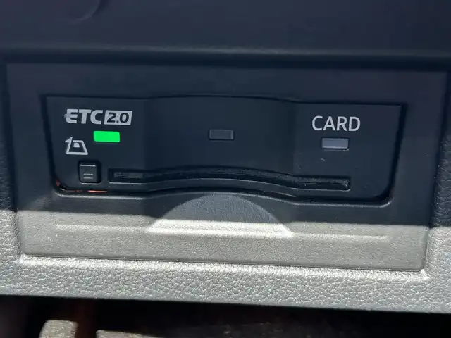 フォルクスワーゲン ゴルフ TDI ハイライン マイスター 奈良県 2020(令2)年 0.9万km パール 純正ナビ　/フルセグＴＶ　/BT/CD/DVD/SD/AUX/USB/バックカメラ　/レザーシート　/ＥＴＣ２．０　/シートヒーター　/パワーシート　/ドライブレコーダー　/前後コーナーセンサー　/クルーズコントロール　/衝突被害軽減システム　/ＬＥＤヘッドライト/オートライト/レーンキープアシスト/スマートキー/ターボ付き/パーキングアシスト/AUTOHOLD