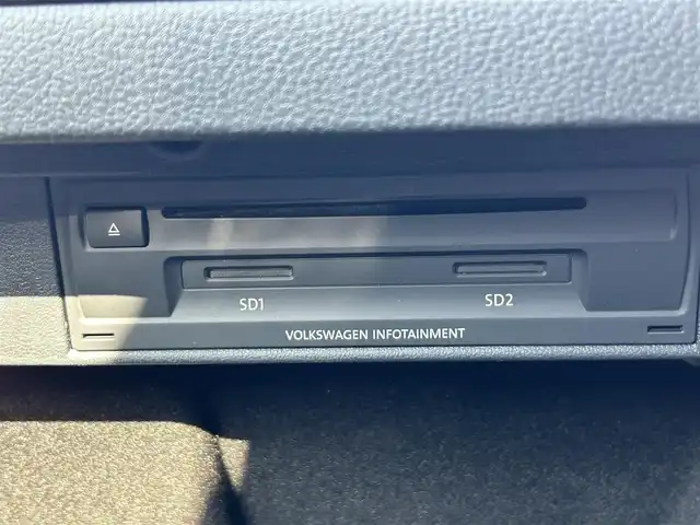 フォルクスワーゲン ゴルフ TDI ハイライン マイスター 奈良県 2020(令2)年 0.9万km パール 純正ナビ　/フルセグＴＶ　/BT/CD/DVD/SD/AUX/USB/バックカメラ　/レザーシート　/ＥＴＣ２．０　/シートヒーター　/パワーシート　/ドライブレコーダー　/前後コーナーセンサー　/クルーズコントロール　/衝突被害軽減システム　/ＬＥＤヘッドライト/オートライト/レーンキープアシスト/スマートキー/ターボ付き/パーキングアシスト/AUTOHOLD