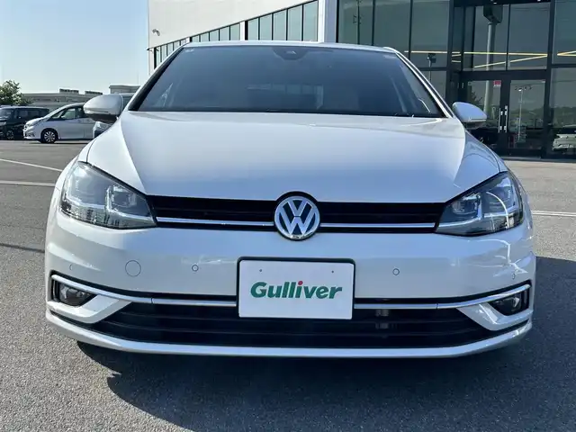 フォルクスワーゲン ゴルフ TDI ハイライン マイスター 奈良県 2020(令2)年 0.9万km パール 純正ナビ　/フルセグＴＶ　/BT/CD/DVD/SD/AUX/USB/バックカメラ　/レザーシート　/ＥＴＣ２．０　/シートヒーター　/パワーシート　/ドライブレコーダー　/前後コーナーセンサー　/クルーズコントロール　/衝突被害軽減システム　/ＬＥＤヘッドライト/オートライト/レーンキープアシスト/スマートキー/ターボ付き/パーキングアシスト/AUTOHOLD