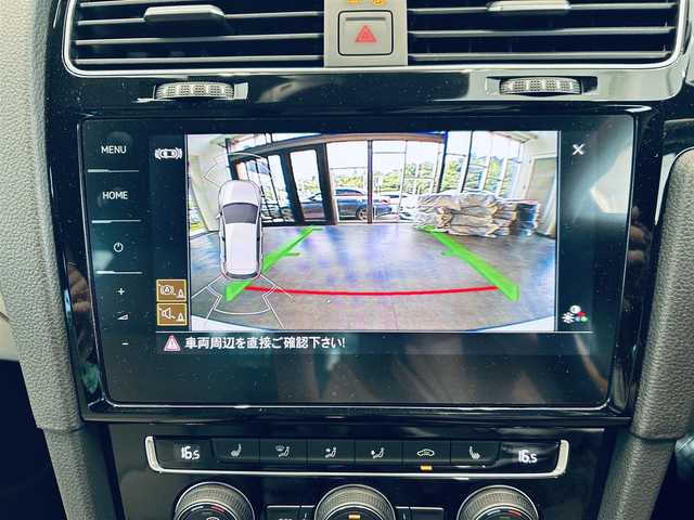 フォルクスワーゲン ゴルフ TDI ハイライン マイスター 大阪府 2020(令2)年 0.9万km パール ベージュ革/Dメモリ付きパワーシート/シートヒーター/ACC/純正ナビ/バックカメラ/TV/applecarplay/純正17インチAW/LEDヘッドライト/ブラインドスポット/クリアランスソナー/パドルシフト/ETC/ドラレコ/DYNAUDIO