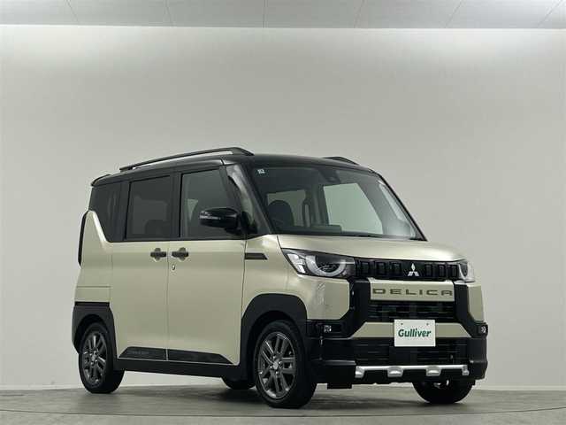 三菱 デリカミニ T プレミアム 埼玉県 2025(令7)年 0.1万km未満 ナチュラルアイボリーメタリック 登録済未使用車 シャモニーパッケージ 純正9型ディスプレイオーディオ 全方位カメラ 両側パワースライドドア 液晶ミラー ハーフレザーシート シートヒーター ルーフレール ステアリングヒーター